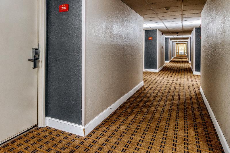 Rodeway Inn Columbia Exterior photo